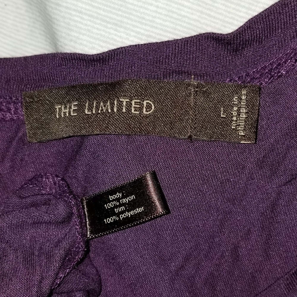 THE LIMITED RUFFLE SLEEVE T-SHIRT - Picture 2 of 3